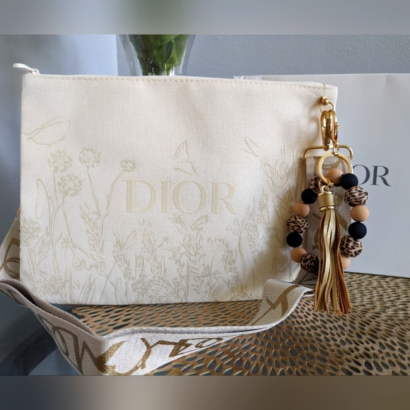 Dior - Picture 4 of 11